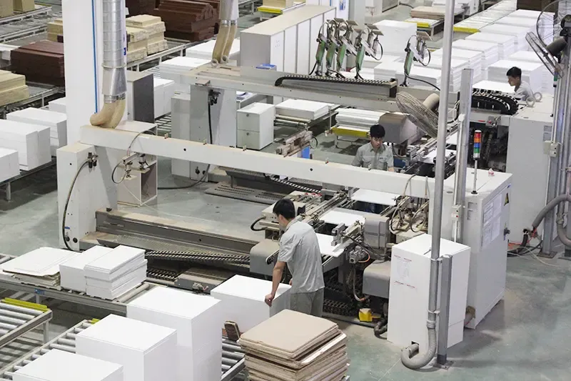 视频探秘柏厨智能厨柜制造工厂