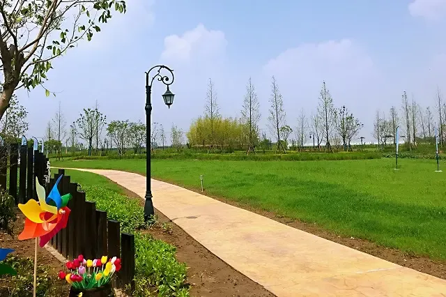 首届奥伦达部落崇明岛小镇杯足球邀请赛暨房车酒吧开幕