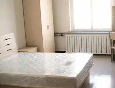 加拿大上空现奇特人脸云 全球最怪异建筑看(图)