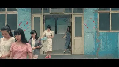 《金婚》中张国立和蒋雯丽扮演的夫妻,居住的单位宿舍.