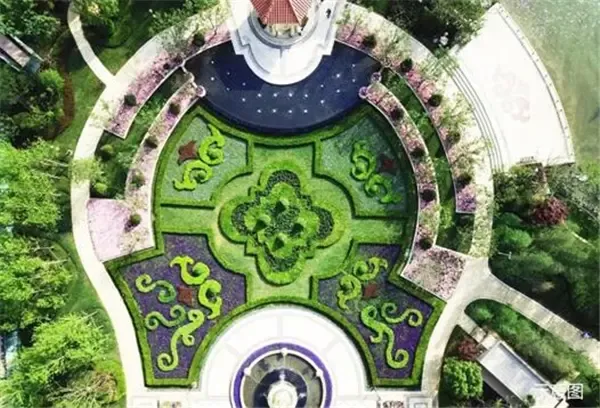 刺绣花坛 绚丽多姿