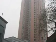 房子楼层好,采光充足,格局好,出行方便