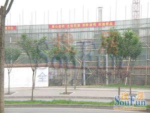 秀蝶双座明厨明卫东南2居,满5唯一,正对公园!