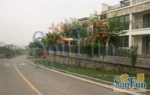 西边户,五居室,靠山居艺墅联排别墅,211平米