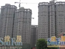 高品质精致小区+4号10号双地铁+车位充足+刷卡到户