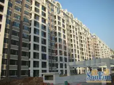 万达旁 三室带车位有地下室 楼层好 新生活家园