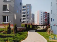 都市阳光一楼带园,南北通透,光线好,屋内亮堂,