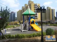 华南商圈,房主诚心售两室好房,采光好。