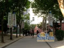 电梯大两房户型好得房率高中间楼层采光好