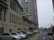 澳林春天一期,精装南北通透一居,诚意急售,近公园;