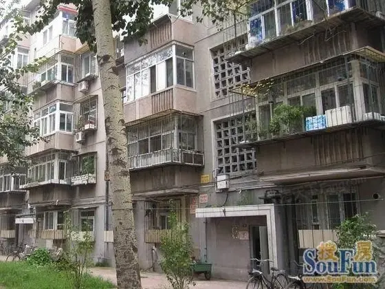小区相关图