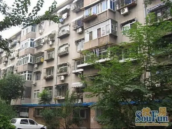 小区相关图
