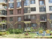 小区好位置,楼间距宽 低楼层采光好 南北户型,明卫