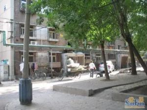 此房满五唯一,南北通透有带露台私产近地铁看房方便