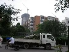 此房中间楼层 满五年 河东产权 精装修 业主诚意卖