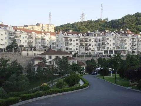 小区相关图