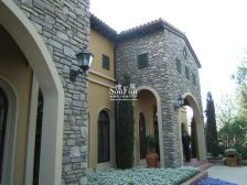 龙湖花盛香醍精装下叠 户型好 装修好,小区中间位置