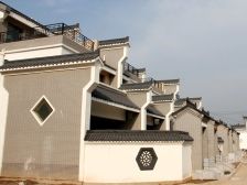 楼头 看房方便 随时看 急售 南边院子