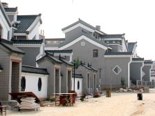 复兴大街旁,联排别墅,上下四层,看房方便。