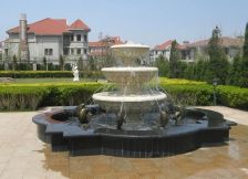 联排打头别墅 大院子 私家花园