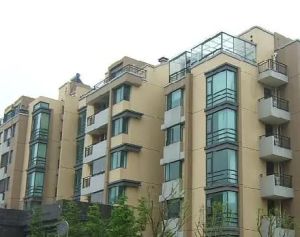 6号线十里堡地铁口,全南向大一居,黄金三层,全明格局
