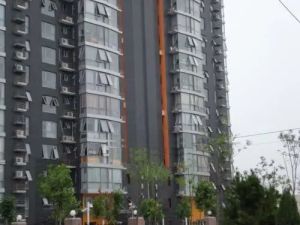 西南二环、丽泽商务区、东南朝向一居室,楼下地铁14