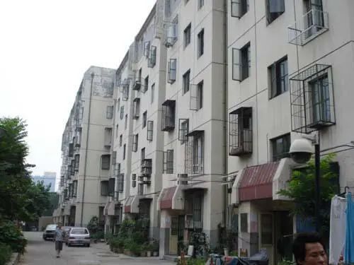 小区相关图