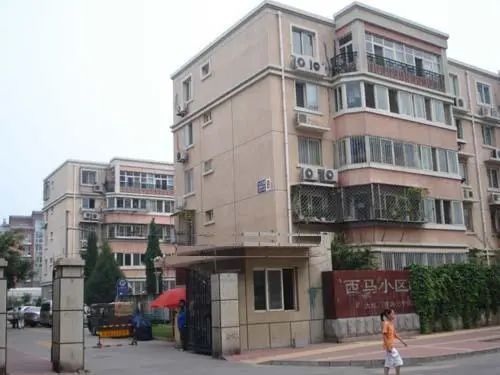 小区相关图