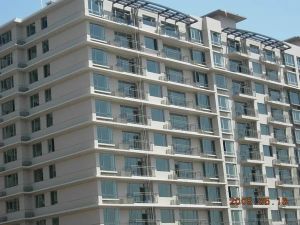 双桥东路10号院挨着小区门口的那栋楼