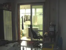 三环内,地铁口,交通方便,花园小区,拎包入住