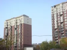 经典下跃户型 位置好 近车站市场 有花园