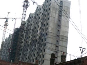 步梯2楼,交通便利,无遮挡采光好,大学路总校