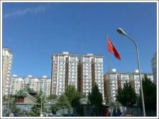 3年前精装民水民电,商品房,出行便利,封闭式管理!