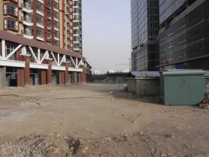 摩尔城 地铁口 电梯三居 户型通透 带地下车位