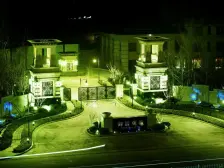 小高层电梯房,带车位带小棚,价格不贵,四室高品质