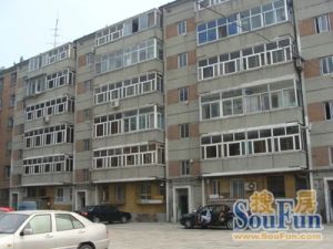 保健路4号院2室1厅东北