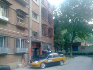 苏州街南北中间层精装2居室诚心出售