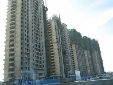 嵛景华城,东边户,南北通透,好楼层精装修2室