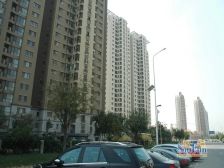 满五年,税费低,带车位和地下室