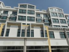 山前御景园二楼客厅朝阳南北通透 带地上南向车库