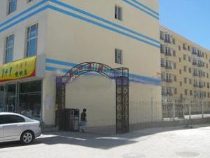 赛罕区水上公园北街城市亮点带阁楼