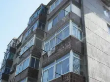 三楼 婚房装修 拎包即住 单价低 近地铁