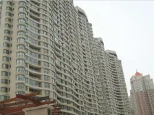 星海广场能看海、精装修可拎包即住。小区环境佳!