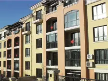 万科三期中间位置 南北通透三室带阁楼 安静视野好