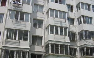 数码广场绘春街 两室 首付20万 南北通透