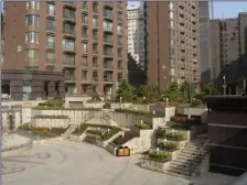 四室,看海平层,近地铁,手续清晰,有车位,急售