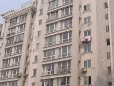 新新园一期房主精装修的两室,房子实得80平