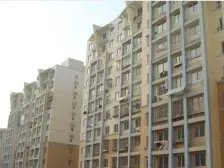 卧龙园小区,环境优美,空气新鲜 。房主城心卖。