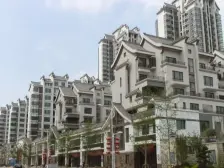 中拥蓝天下 空中官邸海景房 大客厅 4室2卫