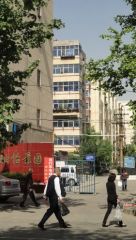 创业路大张旁两室毛坯房急出售